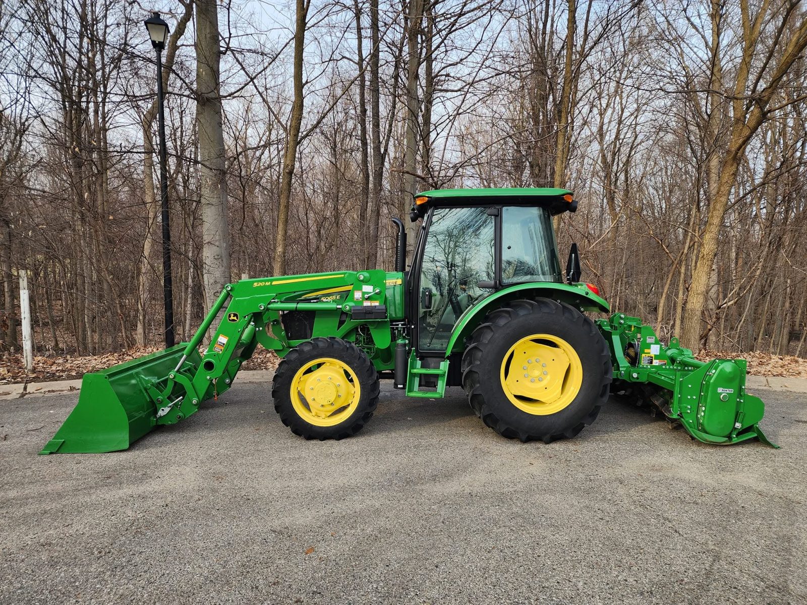 2021 John Deere 5065E Utility Cab photo 10