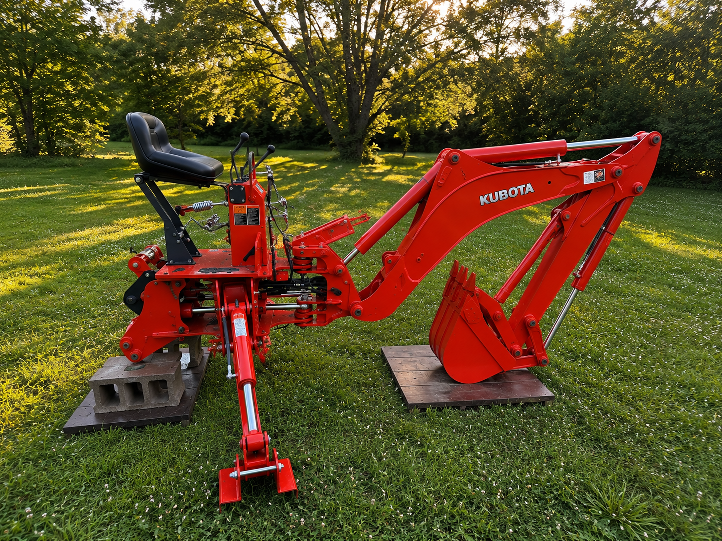 2016 Kubota M5-111 MFWD photo 16